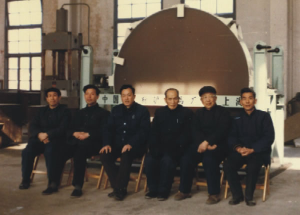 中国早期光学仪器生产技术人员 